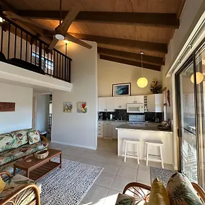Oceanfront Penthouse With Loft Kailua-Kona